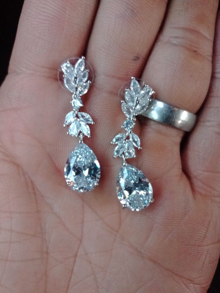 Lady's Nice Diamond Ear Rings 