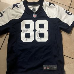 Dallas Cowboys Jersey Signed By 4 Players 