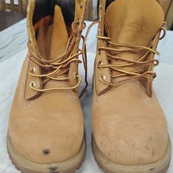 Timberland Women's Size 7.5 M Premium Waterproof Boots Wheat Nubuck #10361
