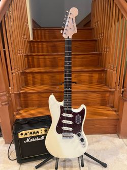 Squier Paranormal Cyclone W/ Marshall Guitar Amp