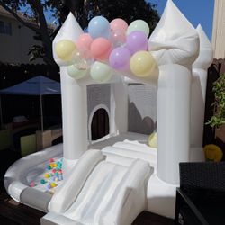 Like New bounce House FOR SALE