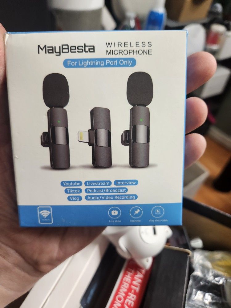 Wireless Mini Lapel Microphone for iPhone**