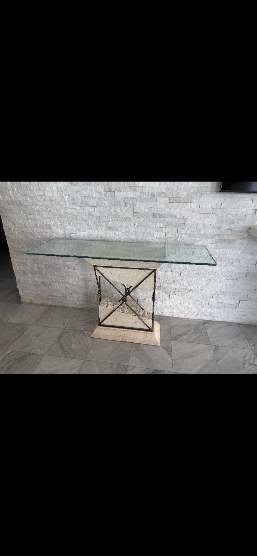 Beautiful Glass Table - Free