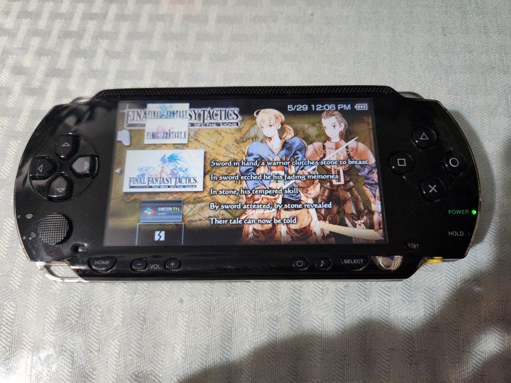 PSP 1001 Piano Black (CFW 6.61 Pro-C w/ 1GB)