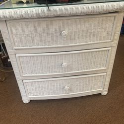 White Wicker Chest Of Drawers With Glass Top 33x22x32
