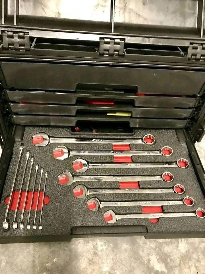 Snap-On GMTK-General-Mechanics Military-Tool Kit-Set 8-Drawer