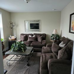 Set Of Loveseat Cloth Couch's 