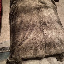 Restoration Hardware RH Faux Fur Throw Blanket Gray Brown Plush 48 X 62 inches
