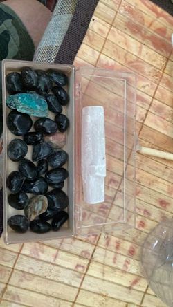 Tumbled Stones and Selenite Wand Crystal Set