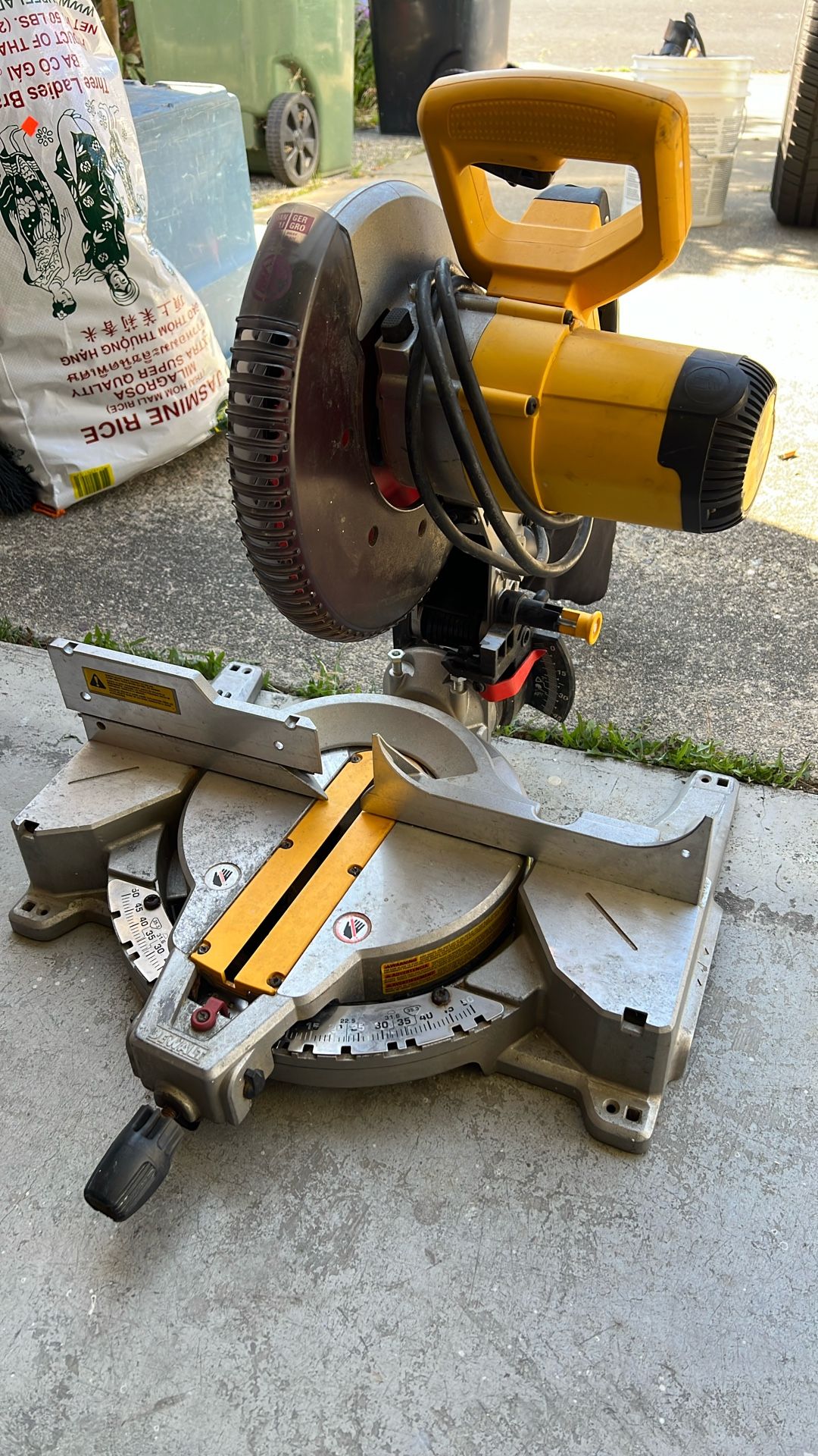Dewalt