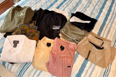 Free Men’s Medium Clothes!