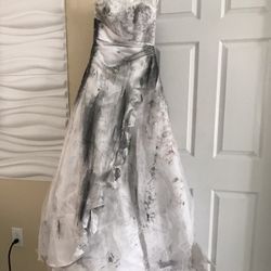 Zombie Weeding Dress With Veil , Flowers , 