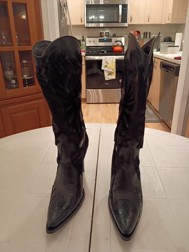 BCBG Sz 7.5 Black Leather Stiletto Cowboy Boots