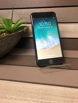 iPhone 8