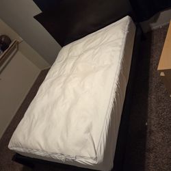 Queen Size Bed & Frame 