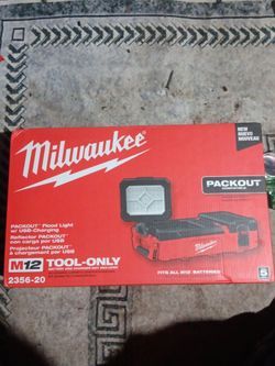 Milwaukee m12 packout.