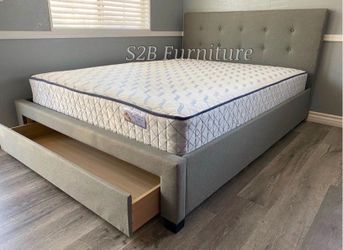 Full size grey button with orthopedic mattress included