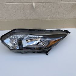 Honda HR-V Headlight 2016-2018, driver side Honda HRV Headlamp, original oem part 