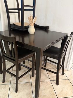 Dinning table