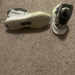 Big Kid Size 3 KD Nike 