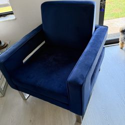 Sale 2 Sofa 