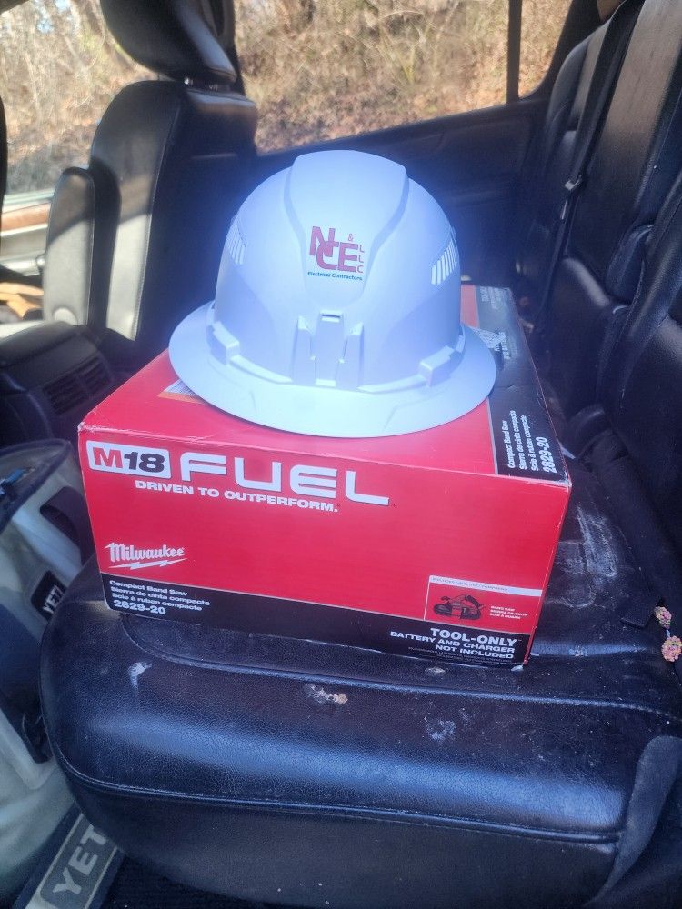 M18 Milwaukee Bandsaw