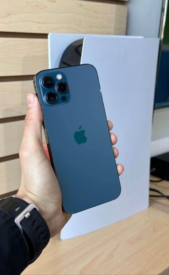 iPhone 12 Pro Max, Factory Unlocked, Excellent Condition. Like New