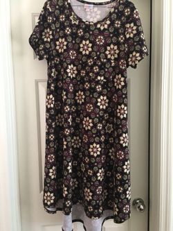 Lula Roe Carly Dress