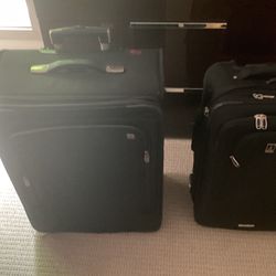 Free Luggage.  Large Bag Is Swiss. Carry On Is Travel pro