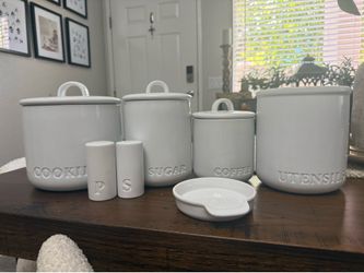 Threshold Kitchen Set