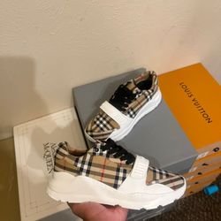 Burberry Shoes 
