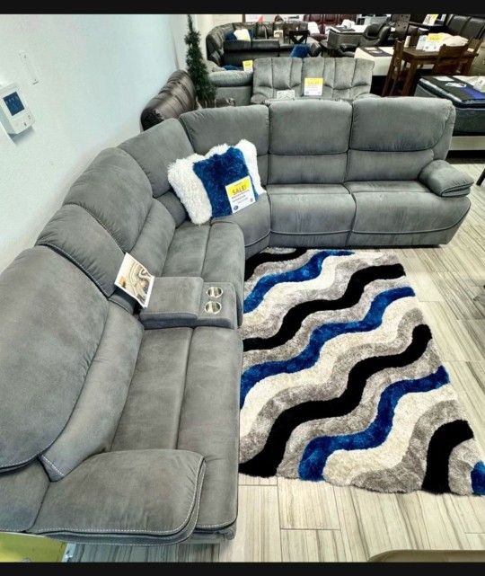 *Weekend Special!!!*---Comfy Alejandra Gray Microfiber Reclining Sectional Sofa---Delivery And Financing Available🤠