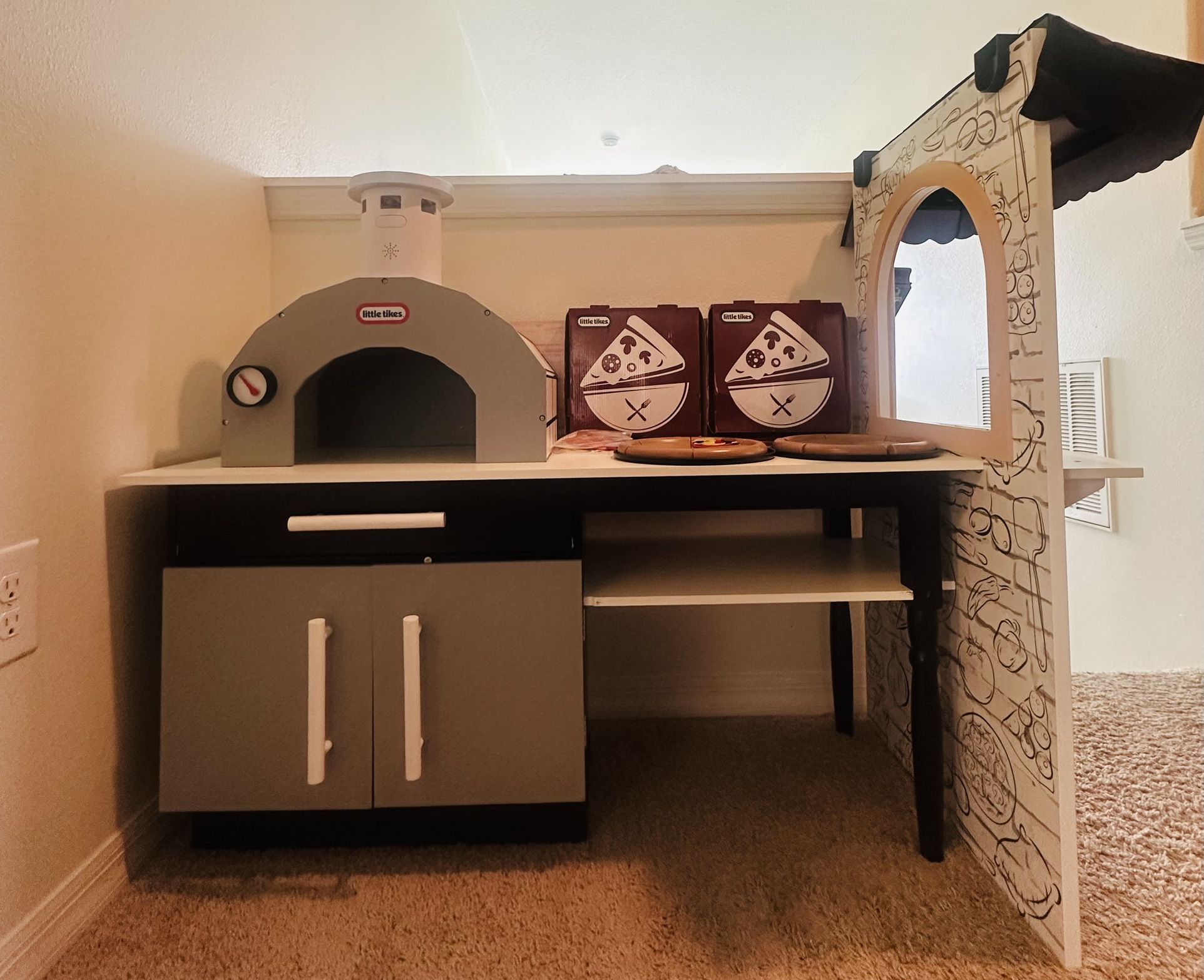 Little Tikes Pizza Parlor