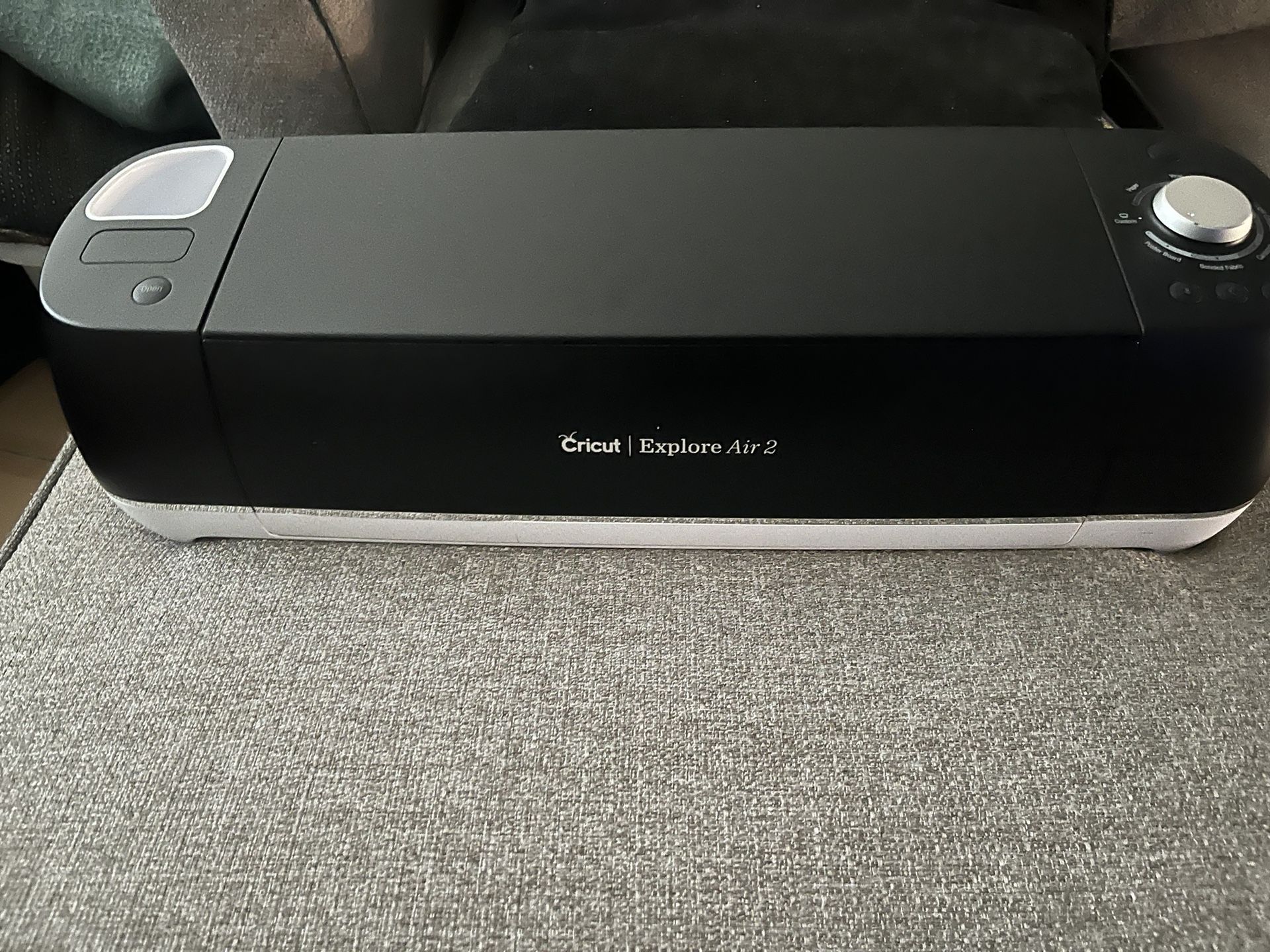 Cricut Explore Air 2 Collectibles & Art