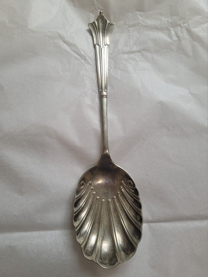 Vintage EPNS Silver Plate Shell Shape Serving Spoon 9"