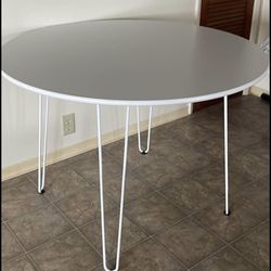 White Round Modern Dining Table