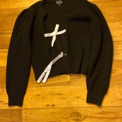 Black Sweater With Bows