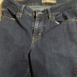 Levi Size 27