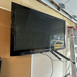 Panasonic 42” Led Tv 