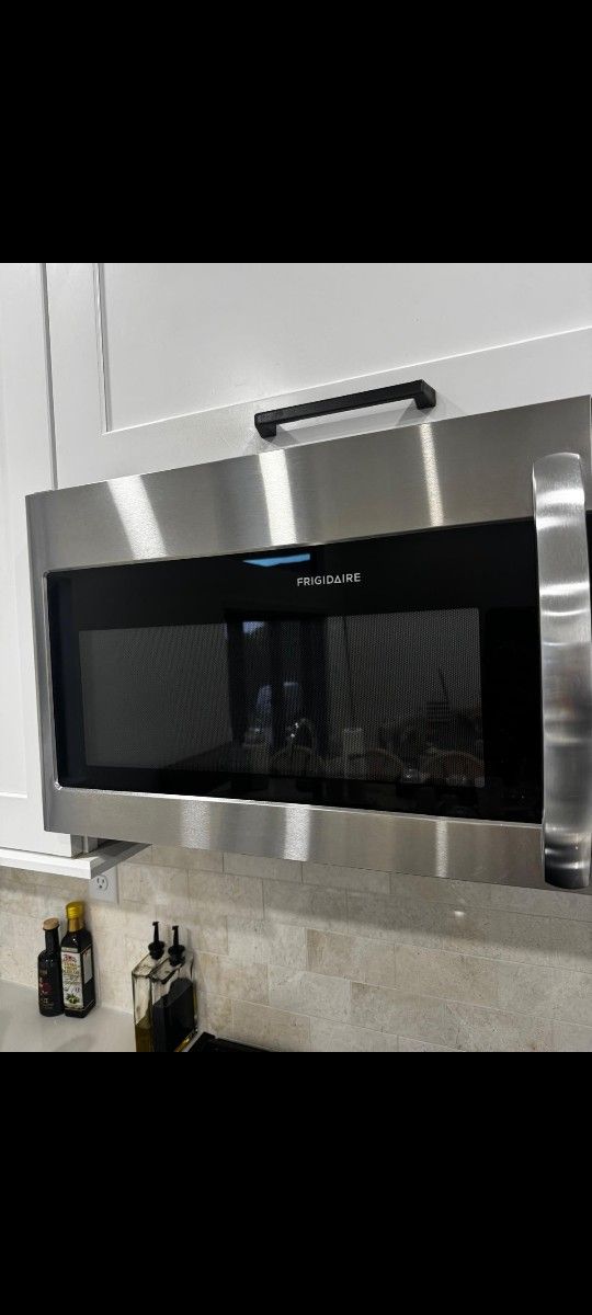 Frigidaire microwave