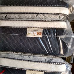 ☑️Mattress all sizes🛏️💤
🔵Pillow top🛏️
🔵Queen sizes $190
🔵Full sizes $ 170
🔵Twin sizes $120
🔵cal King $ 310
🔵E K $ 320
🚚Delivery available$2