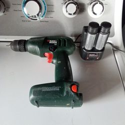 Black & Decker 7.2v drill
