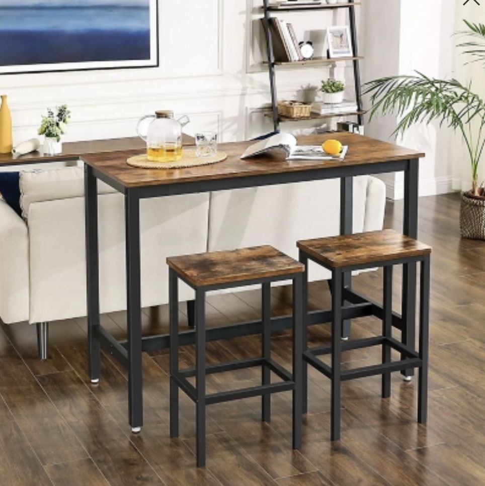 Bar Table with Bar Stools Set