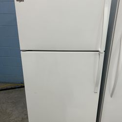 Whirlpool 22 Cubic Foot Refrigerator 
