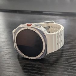 Samsung Galaxy Watch Ultra (2025 Edition)
