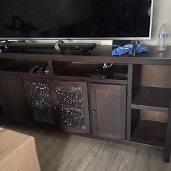 Living Spaces TV Stand 84’ inches