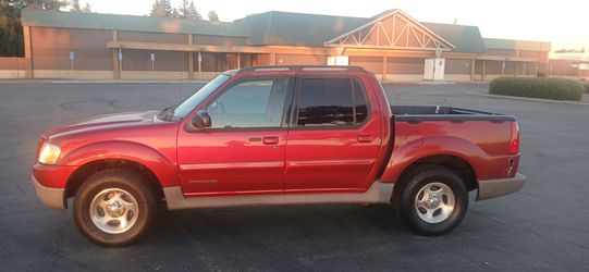 Ford Explorer Sport Trac 4×4 Pickup Truck