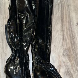 Worn Lady’s Heels In Good Condition