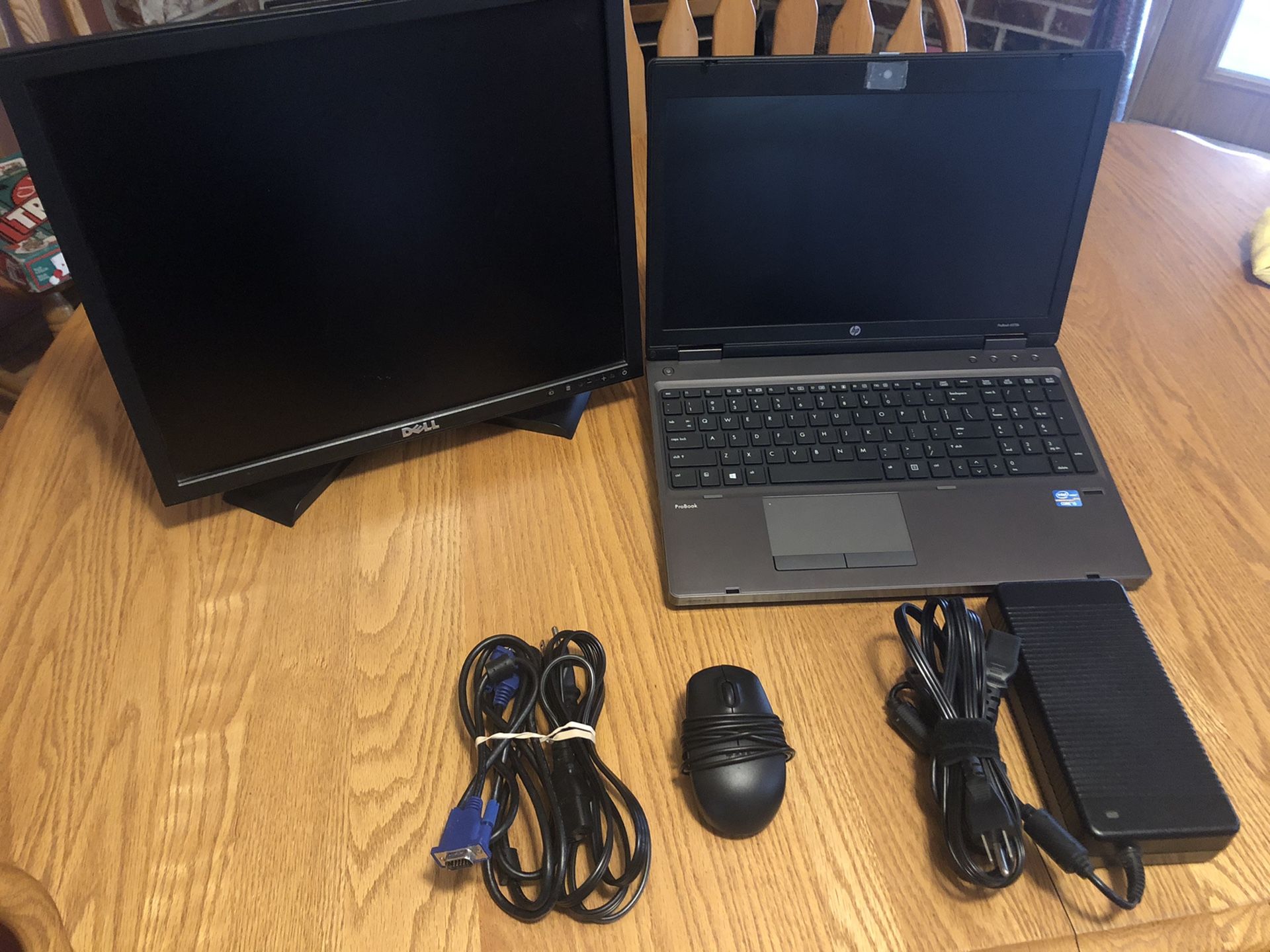 HP Laptop and Dell Monitor w/ Docking system