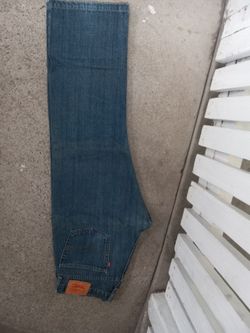 34x 30 Levi's Men's Dark Wash Denim Jeans